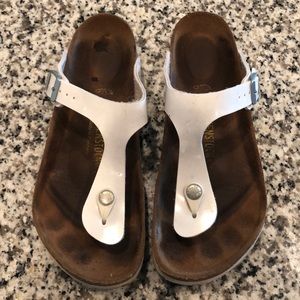 Patent Leather Birkenstock Gizeh sandal